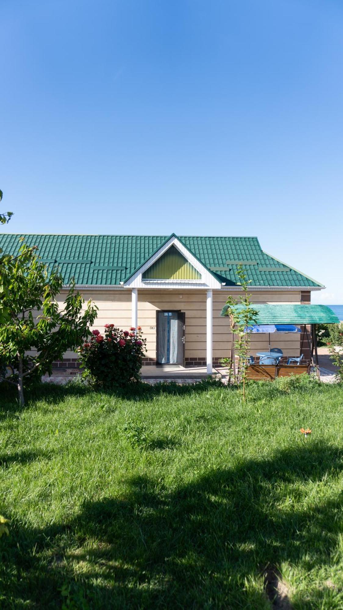 Svetlana Guest House Bokonbayevo エクステリア 写真