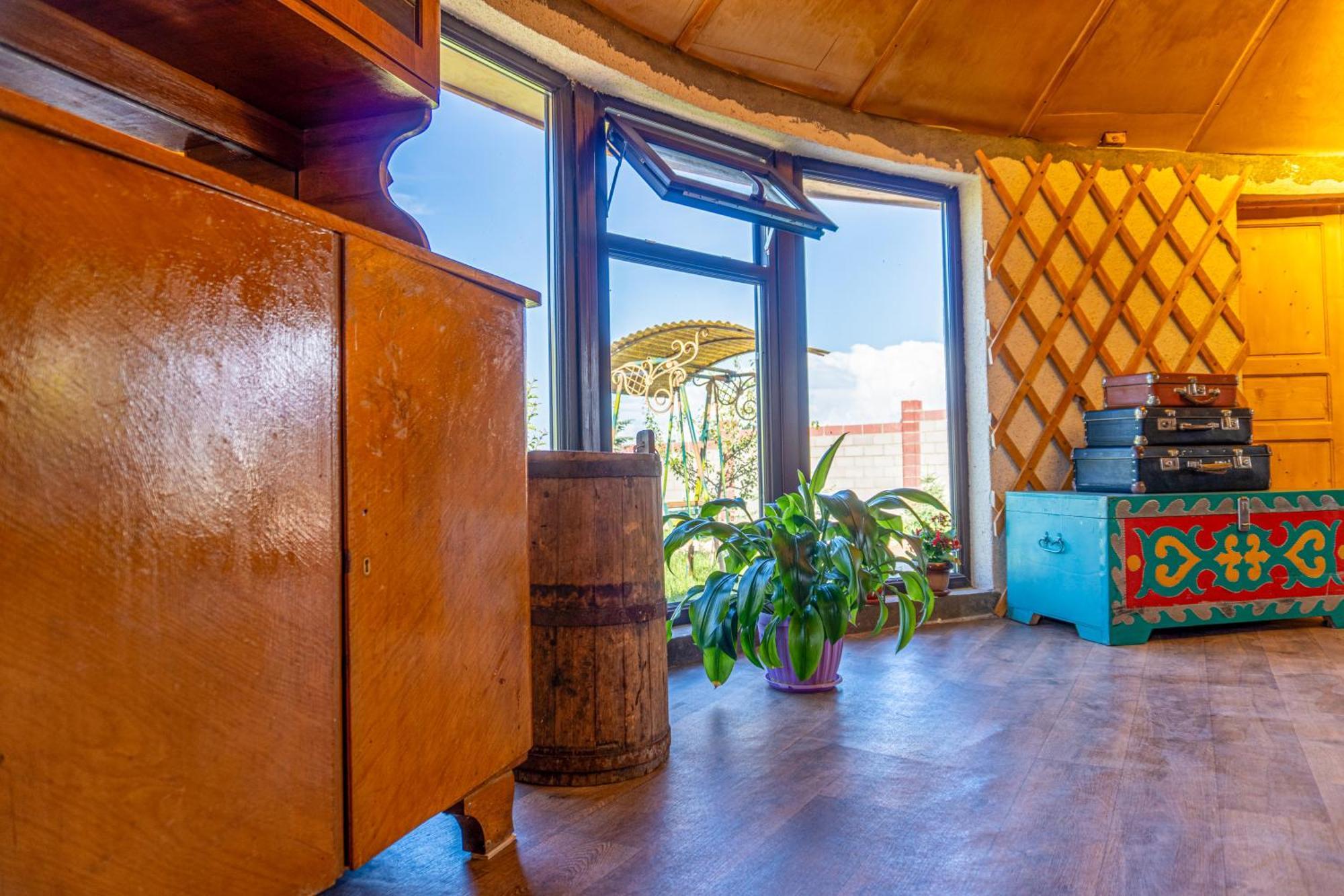 Svetlana Guest House Bokonbayevo エクステリア 写真